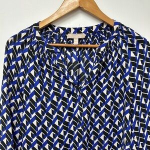 BANANA REPUBLIC women's loose dress shirt size XS blue, black and white colors
